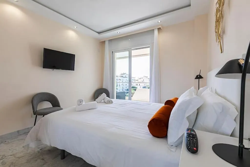 Luxurious Apartment In Marina Banus, Puerto Banus Marbella