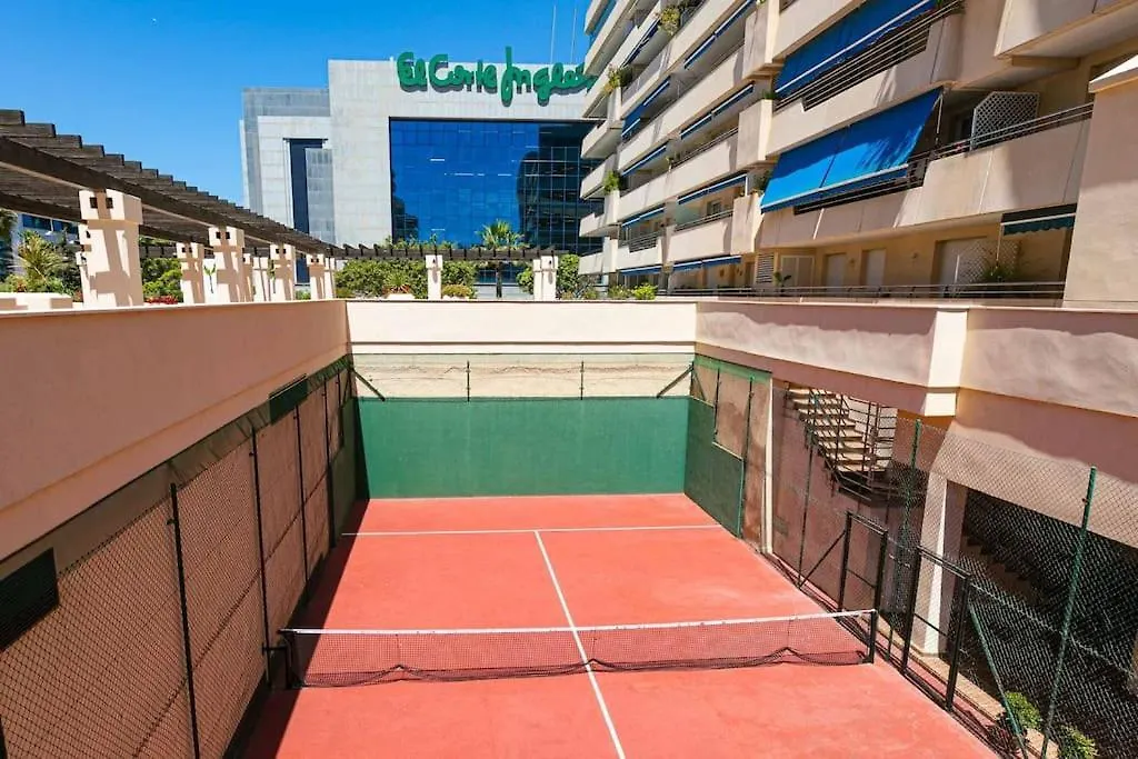 Luxurious Apartment In Marina Banus, Puerto Banus Marbella Spain